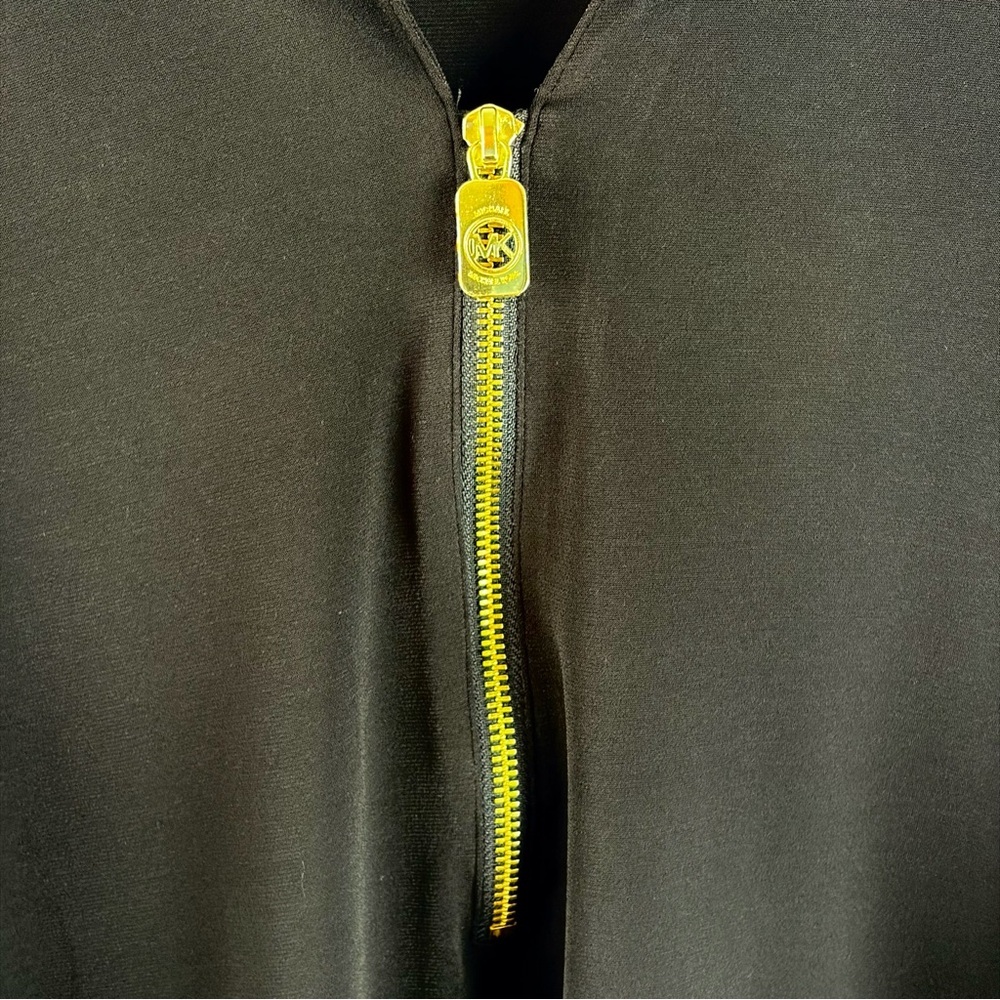 Michael Kors Black Zip Front Blouse Gold Hardware Roll Tab Sleeve 2X - Picture 7 of 12